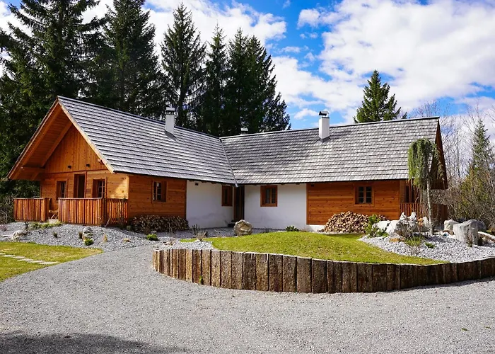 Alpine Retreat Surc Rateče